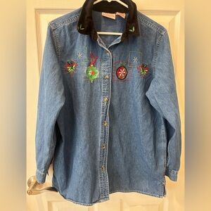 Basic Editions Vintage‎ Holiday Christmas Embroidered Denim Shirt